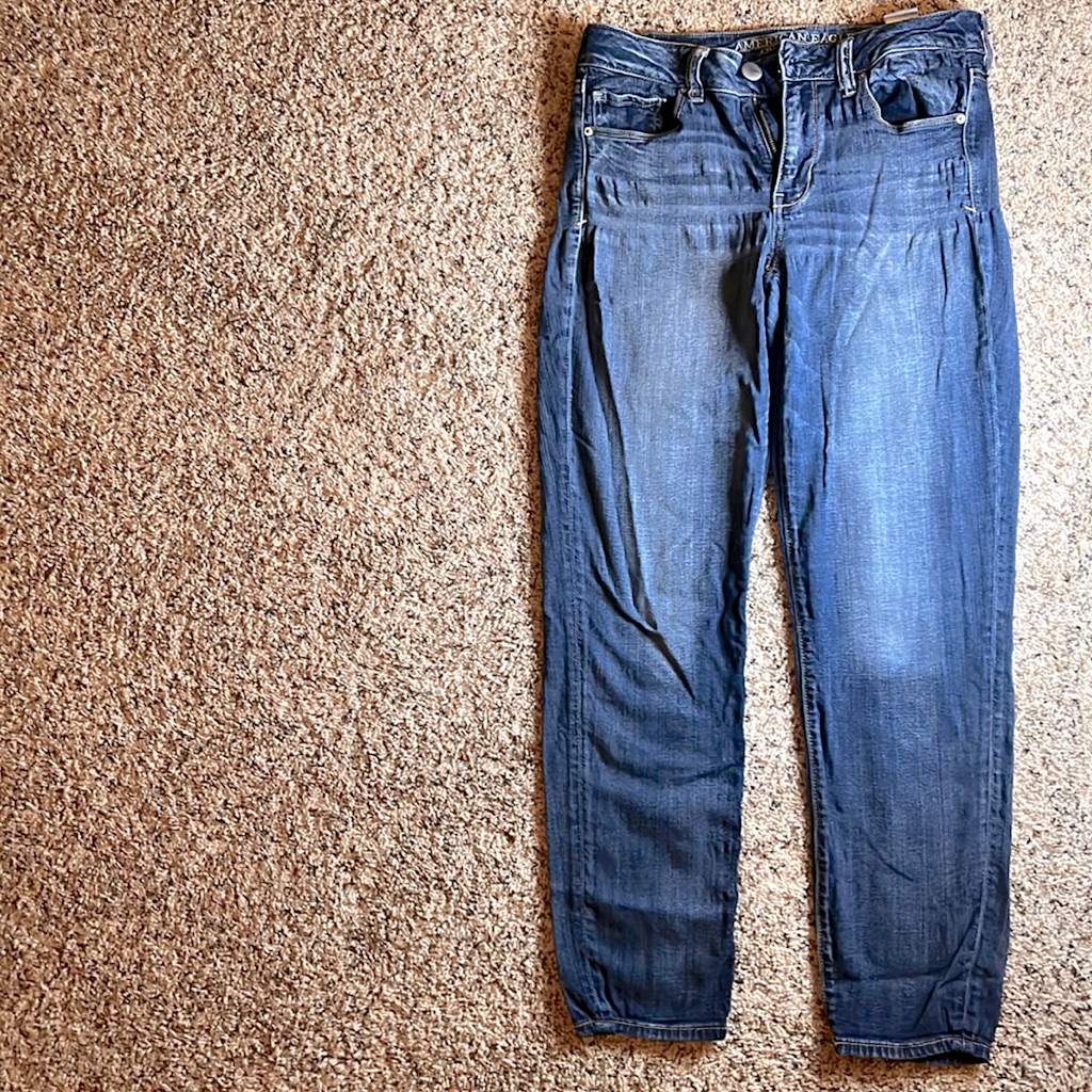 American Eagle Outfitters Super Super Stretch Jeans Womens Size 8 American Eagle Outfitters Super Super Stretch Jeans Womens Size 8